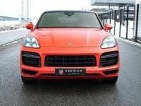 Begagnad Porsche Cayenne Turbo 549 HK (403 kW) 2020 Orange SUV