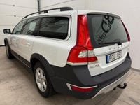 Begagnad Volvo XC70 Momentum 163 HK (119 kW) 2014 Vit Kombi