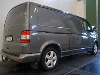 begagnad VW Transporter T5T30 2.0 TDI 4Motion DSG Värmare Drag Nyserv Skåpbil 2015, Transportbil