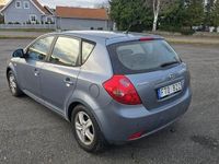 Begagnad Kia Ceed 115 HK (84 kW) 2007 Halvkombi