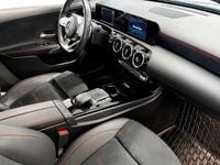 Begagnad Mercedes A180 136 HK (100 kW) 2020 Svart Kombi