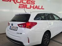 begagnad Toyota Auris Hybrid 