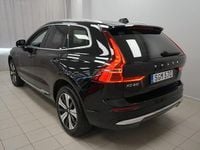 Begagnad Volvo XC60 Core 355 HK (261 kW) 2022 Svart SUV
