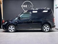 Begagnad VW Caddy 150 HK (110 kW) 2020 Svart Minibuss