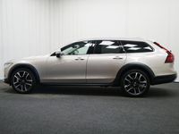 begagnad Volvo V90 CC B4 AWD Diesel Plus 2024, Kombi