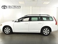 Begagnad Volvo V70 Momentum 163 HK (119 kW) 2012 Vit Kombi