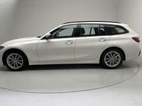 Begagnad BMW 320 Sport Line 190 HK (139 kW) 2020 Vit Kombi
