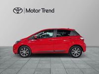 Begagnad Toyota Yaris Hybrid Edition 102 HK (75 kW) 2019 Röd