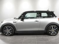 Begagnad Mini Cooper 135 kW (184 HK) 2022 Melting silver iii Halvkombi