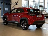 Begagnad Toyota Yaris Hybrid Active 92 HK (67 kW) 2022 Röd