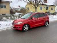 Begagnad Honda FR-V 140 HK (102 kW) 2008 Minibuss