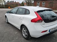 begagnad Volvo V40 D2 Kinetic Euro 5