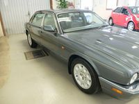 begagnad Jaguar XJ 4.0 V8 Aut Sovereign Lång Sv-Såld