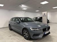 Begagnad Volvo V60 Core 165 HK (121 kW) 2023 Grå Kombi