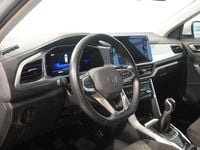 Begagnad VW T-Roc Pro 110 HK (80 kW) 2022 Vit SUV