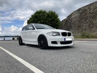 begagnad BMW 123 3-dörrars Steptronic M Performance (E81)