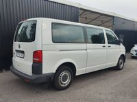 begagnad VW Caravelle 2.0 TDI 9-sits Trendline 102hk 1-Ägare