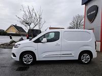 Begagnad Toyota Proace City City 131 HK (96 kW) 2020 Vit Minibuss