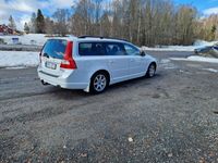 begagnad Volvo V70 Bra och rymlig familjebil med AWD.