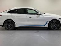 begagnad BMW i4 eDrive40 Charged Nav HiFi P-Assist Drag Serviceavtal 2022, Personbil