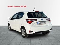 Begagnad Toyota Yaris Hybrid Active 102 HK (75 kW) 2018 Vit Halvkombi