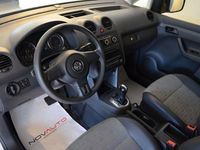 Begagnad VW Caddy 102 HK (75 kW) 2012 Candy vit Minibuss