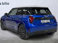 Begagnad Mini Cooper SE Favoured 160 kW (218 HK) 2023 Blå Halvkombi
