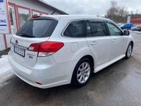 Begagnad Subaru Legacy 151 HK (111 kW) 2010 Vit Kombi