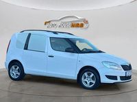 Begagnad Skoda Roomster 90 HK (66 kW) 2014 Vit Minibuss