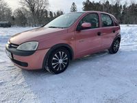 Begagnad Opel Corsa 75 HK (55 kW) 2002 Röd Halvkombi