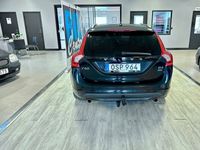 begagnad Volvo V60 D4 AWD Geartronic Momentum