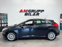 Begagnad Ford Focus Trend 101 HK (74 kW) 2012 Svart Halvkombi