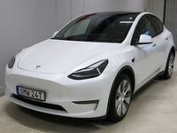 begagnad Tesla Model Y Long Range AWD Värmepump Dragkrok Momsbil Vinterhjul