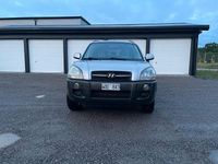 Begagnad Hyundai Tucson 142 HK (104 kW) 2005 Silver SUV