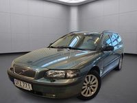 Begagnad Volvo V70 Business Edition 170 HK (125 kW) 2001 Grön Kombi