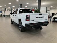 begagnad RAM 1500 M crew cab 4x4 built to serve