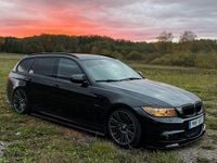 Begagnad BMW 330 272 HK (200 kW) 2011 Kombi