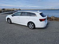 begagnad Toyota Avensis En tidigare brukare, fullservad.