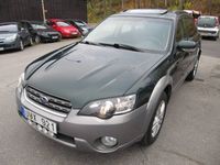 begagnad Subaru Outback 2.5 4WD Automat Drag/Panorama/ACC/VälServad