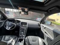 begagnad Volvo XC60 D5 AWD Geartronic Momentum, R-Design Euro 5