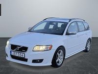 Begagnad Volvo V50 R-Design Momentum 136 HK (100 kW) 2008 Vit Kombi