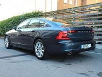 Begagnad Volvo S90 Momentum 191 HK (140 kW) 2017 Mörkblå Sedan