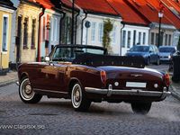 Begagnad Rolls Royce Silver Shadow 286 HK (210 kW) 1969 Vinröd Sportkupé