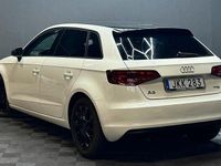 Begagnad Audi A3 Attraction 105 HK (77 kW) 2015 Vit