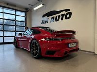 begagnad Porsche 911 Turbo S PDK Burmester Sportdesign Lyft 15km 2023, Sportkupé