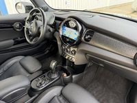 Begagnad Mini Cooper SE 135 kW (184 HK) 2021 Moonwalk grey metallic Halvkombi