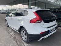Begagnad Volvo V40 CC Summum 150 HK (110 kW) 2013 Vit Kombi