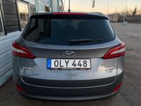 begagnad Hyundai i30 Kombi 1.6 CRDi Euro 5/takluckan/Nybesiktad/serva