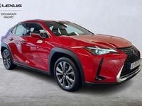 Begagnad Lexus UX 250h E-FOUR 186 HK (136 kW) 2019 Röd SUV