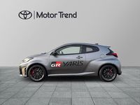 Begagnad Toyota Yaris 283 HK (208 kW) 2024 Silver Halvkombi